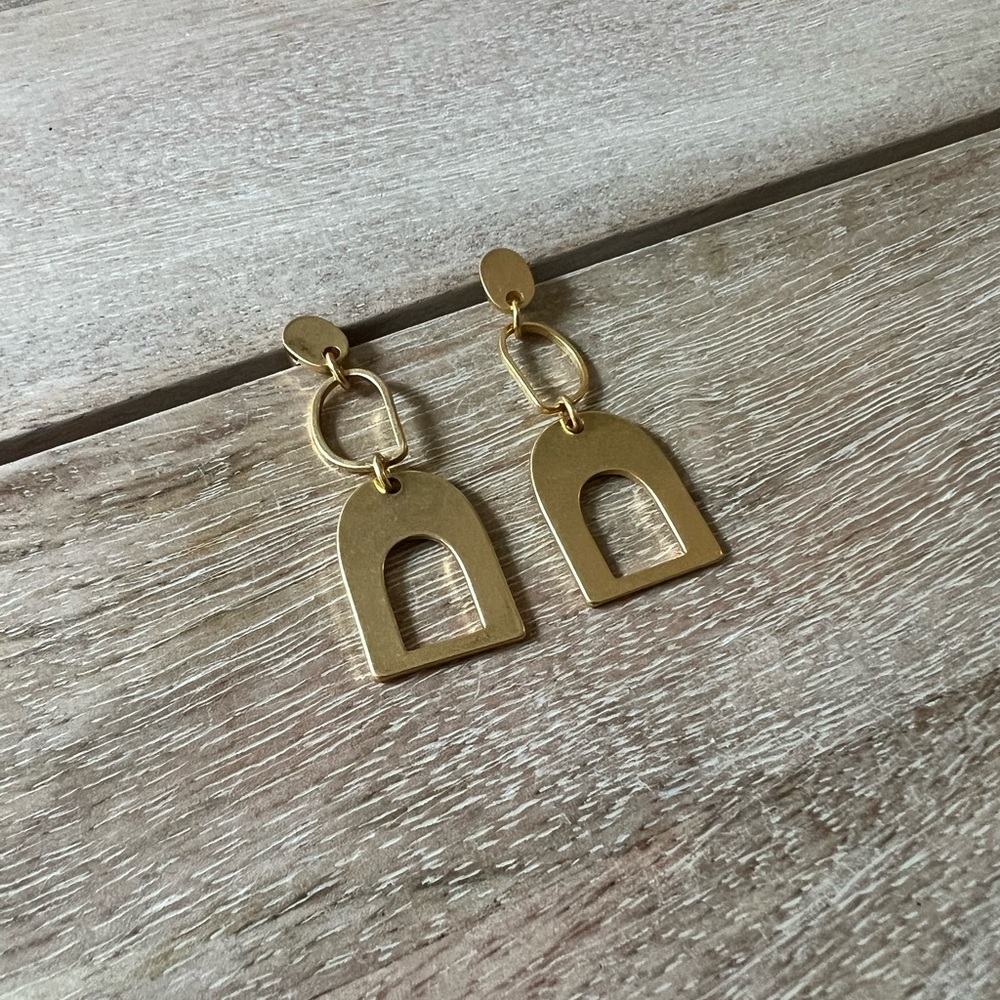 Madewell gold statement dangle earrings - Picture 3 of 4